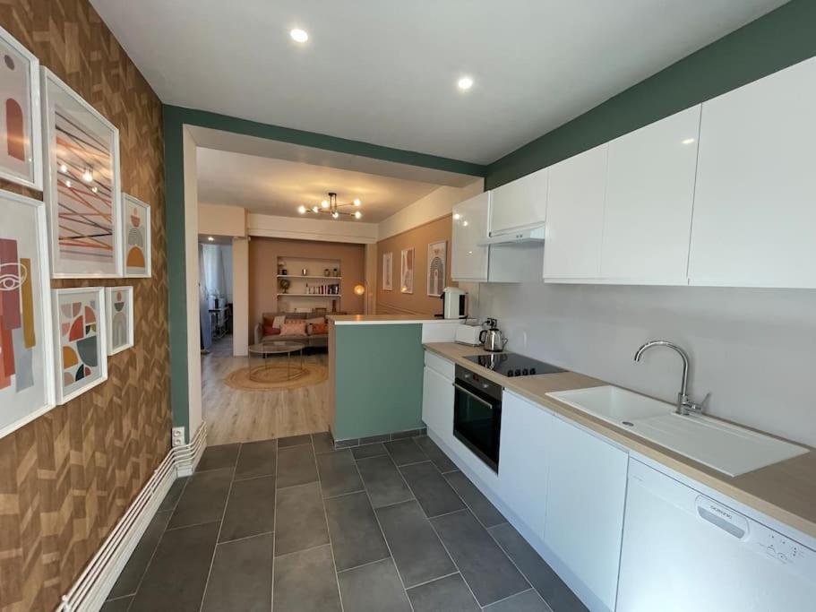Appartement Spacieux A Deux Pas Du Centre Реймс Екстериор снимка