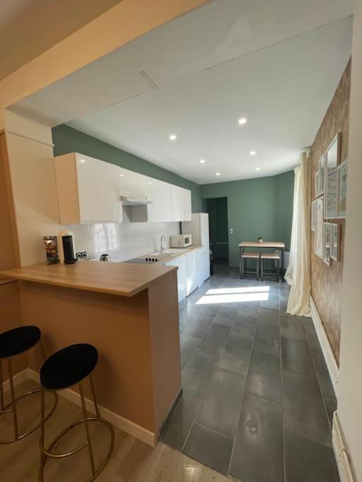 Appartement Spacieux A Deux Pas Du Centre Реймс Екстериор снимка